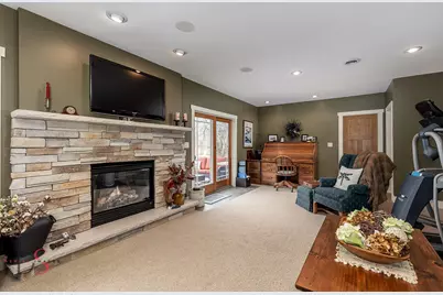 941 N 2150th Road, Ottawa, IL 61348 - Photo 32