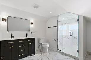 5525 W Berenice Ave, Chicago, IL 60641 - Photo 16