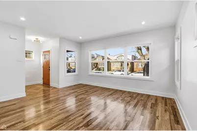 5525 W Berenice Avenue, Chicago, IL 60641 - Photo 4