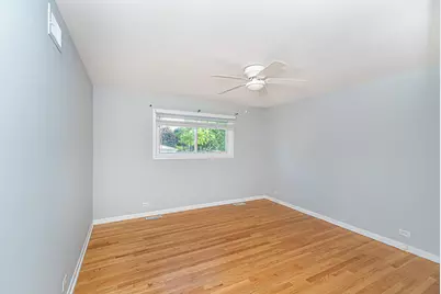 1403 E Lillian Avenue #0, Arlington Heights, IL 60004 - Photo 14