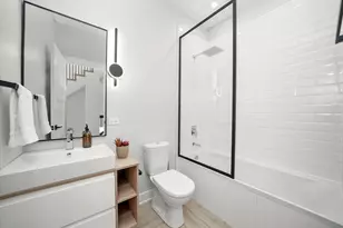 4204 W Belmont Ave, Chicago, IL 60641 - Photo 20