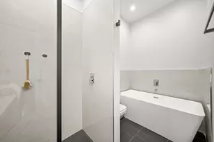 4204 W Belmont Ave, Chicago, IL 60641 - Photo 16