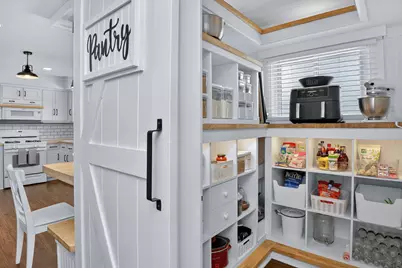 1542 Castlewood Drive, Wheaton, IL 60189 - Photo 10