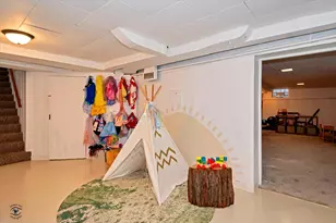 10025 S Hamilton Ave, Chicago, IL 60643 - Photo 36