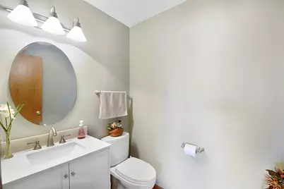 21 N Highview Circle, Hawthorn Woods, IL 60047 - Photo 18