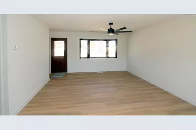 163 Terry Court, Woodstock, IL 60098 - Photo 2