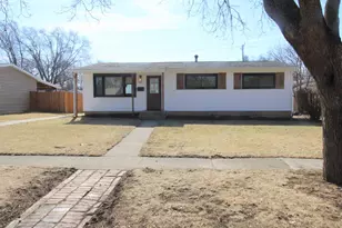 163 Terry Ct, Woodstock, IL 60098 - Photo 1