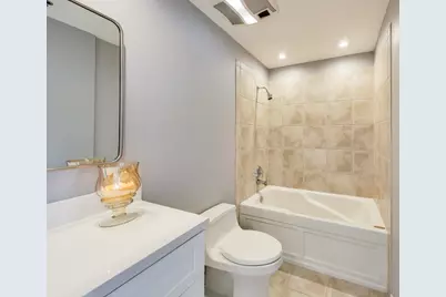 400 W Ontario Street #1005, Chicago, IL 60654 - Photo 22