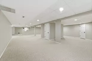 1220 Davey Dr, Batavia, IL 60510 - Photo 40