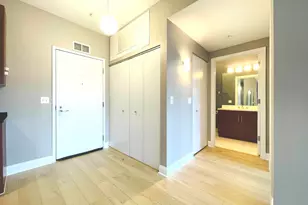 565 W Quincy St, Chicago, IL 60661 - Photo 2