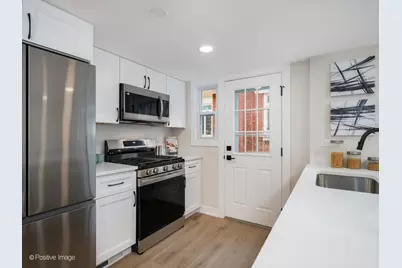 1414 W Sherwin Avenue #B, Chicago, IL 60626 - Photo 10