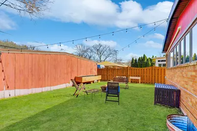 2109 Dobson Street, Evanston, IL 60202 - Photo 22