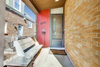 2109 Dobson Street, Evanston, IL 60202 - Photo 2