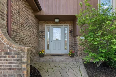 2718 N Elm Lane N, Arlington Heights, IL 60004 - Photo 2