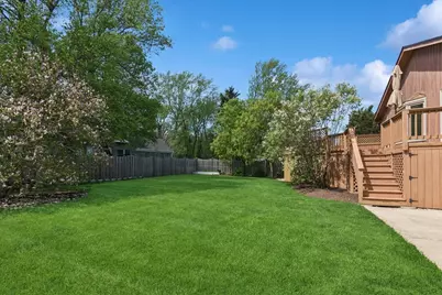 2718 N Elm Lane N, Arlington Heights, IL 60004 - Photo 32