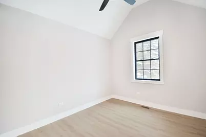 28722 N Madison Avenue, Wauconda, IL 60084 - Photo 18