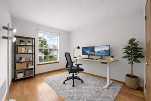 2235 Cheshire Dr, Aurora, IL 60502 - Photo 10