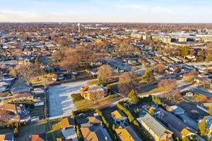 8450 N Shermer Rd, Niles, IL 60714 - Photo 32