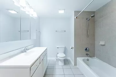 8000 Kilpatrick Avenue #2B, Skokie, IL 60076 - Photo 22