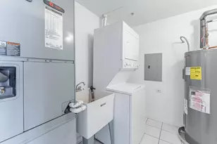 8000 Kilpatrick Ave, Skokie, IL 60076 - Photo 30