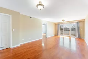 8000 Kilpatrick Ave, Skokie, IL 60076 - Photo 6