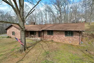 390 Hensley Hills Dr, Vienna, IL 62995 - Photo 2