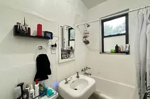 2919 W McLean Ave, Chicago, IL 60647 - Photo 20