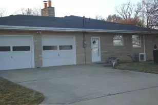 1269 E 500 North Rd, Cissna Park, IL 60924 - Photo 6