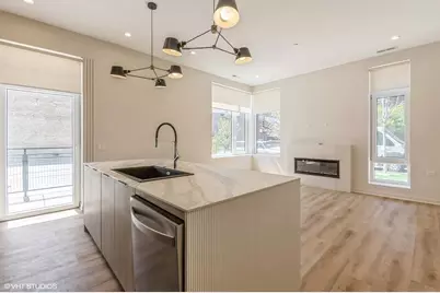 4181 W Belmont Avenue #102, Chicago, IL 60641 - Photo 18