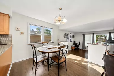 10429 S Keeler Avenue, Oak Lawn, IL 60453 - Photo 4