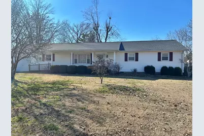 120 Southwest Drive, Harrisburg, IL 62946 - Photo 1