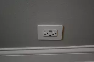 2739 W Glenlake Ave, Chicago, IL 60659 - Photo 14