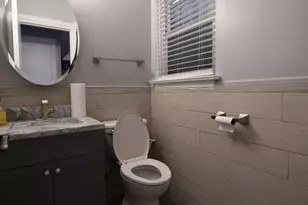 2739 W Glenlake Ave, Chicago, IL 60659 - Photo 8