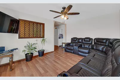 327 Emery Avenue, Romeoville, IL 60446 - Photo 4