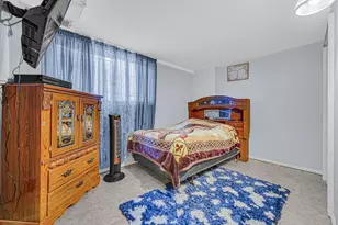 327 Emery Ave, Romeoville, IL 60446 - Photo 8