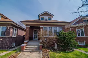 7741 S Chappel Ave, Chicago, IL 60649 - Photo 1