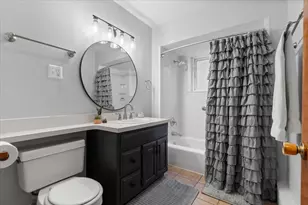 8644 Niles Center Rd, Skokie, IL 60077 - Photo 14