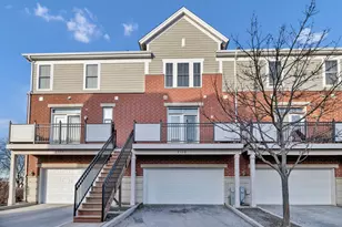 2110 S Crambourne Way, Arlington Heights, IL 60005 - Photo 1