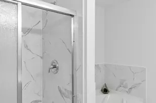 2110 S Crambourne Way, Arlington Heights, IL 60005 - Photo 14