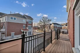 2110 S Crambourne Way, Arlington Heights, IL 60005 - Photo 20