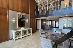 1 Oak Brook Club Dr, Oak Brook, IL 60523 - Photo 4