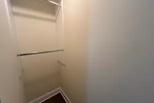 1 Oak Brook Club Dr, Oak Brook, IL 60523 - Photo 28