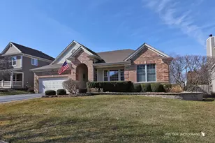 317 Sterling Cir, Cary, IL 60013 - Photo 1