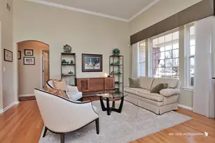 317 Sterling Cir, Cary, IL 60013 - Photo 4