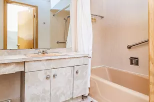 1222 Woodside Rd, La Grange Park, IL 60526 - Photo 12