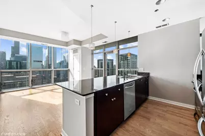 [Address not provided], Chicago, IL 60654 - Photo 6