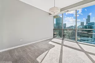 [Address not provided], Chicago, IL 60654 - Photo 8