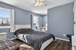 955 E 4th St, Coal City, IL 60416 - Photo 26