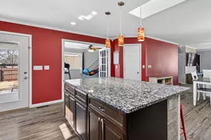 955 E 4th St, Coal City, IL 60416 - Photo 10