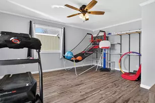 955 E 4th St, Coal City, IL 60416 - Photo 16